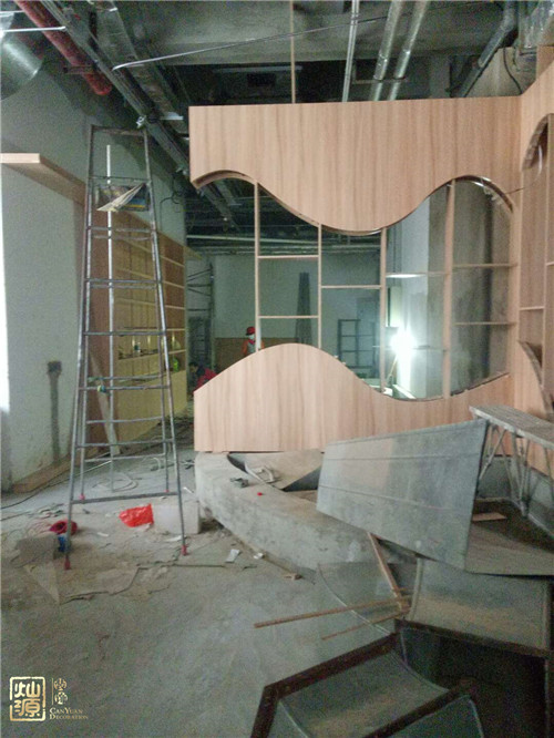 辦公室裝修-現(xiàn)場(chǎng)