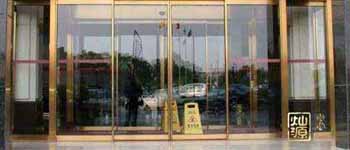 現(xiàn)在會所裝修都用這種門，耐用又好看，后悔沒聽設(shè)計(jì)師的話