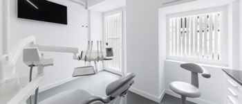 60平米牙科診所裝修效果圖  設(shè)計(jì)師居然對歷史建筑動(dòng)刀了