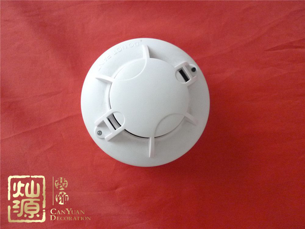 動車吸煙車速驟降