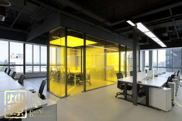 ofo小黃車日均退款3500人 ，走下神壇的小黃車辦公室人去樓空？