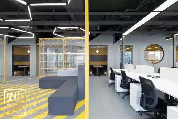 ofo小黃車日均退款3500人 ，走下神壇的小黃車辦公室人去樓空？