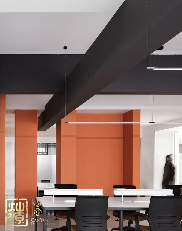 互聯(lián)網(wǎng)公司辦公室設計亮點 設計師膽大到拆分結構了