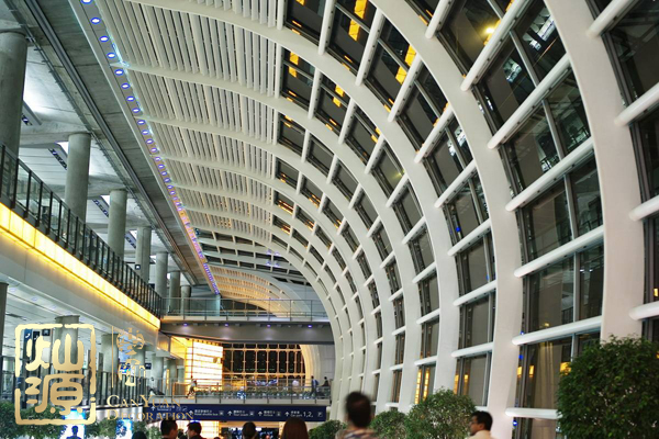 香港機(jī)場取消航班 分析原因了解你不知道的香港機(jī)場