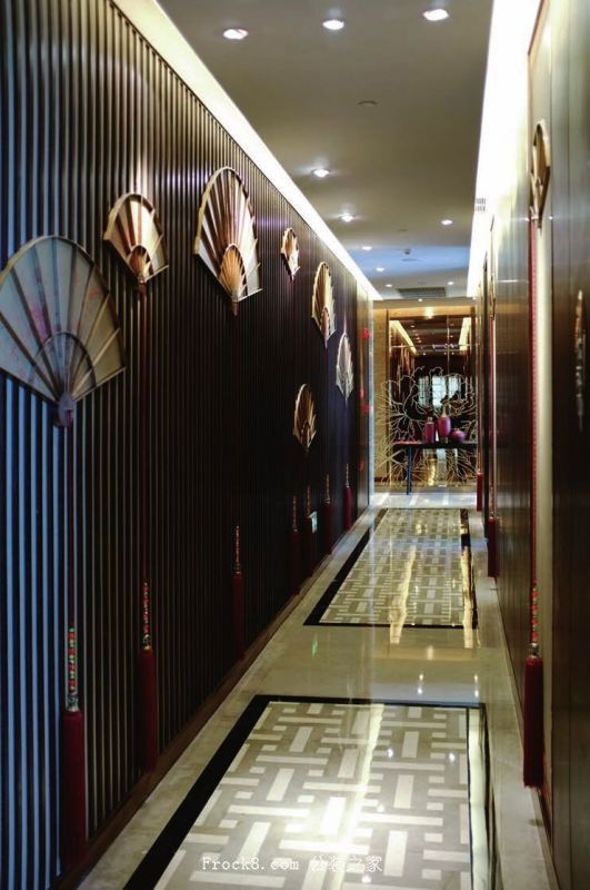 這樣的自助餐廳裝修設(shè)計，客人還不得沖著進(jìn)來消費(fèi)？