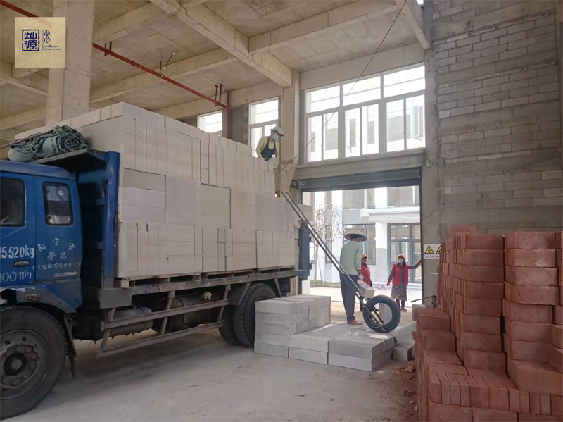 南寧辦公室裝修公司—燦源裝飾施工現(xiàn)場 南寧辦公室裝修公司—燦源裝飾施工現(xiàn)場