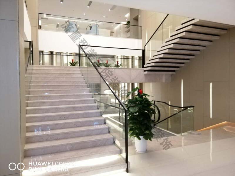 南寧美容院裝修實景圖&mdash;燦源裝飾